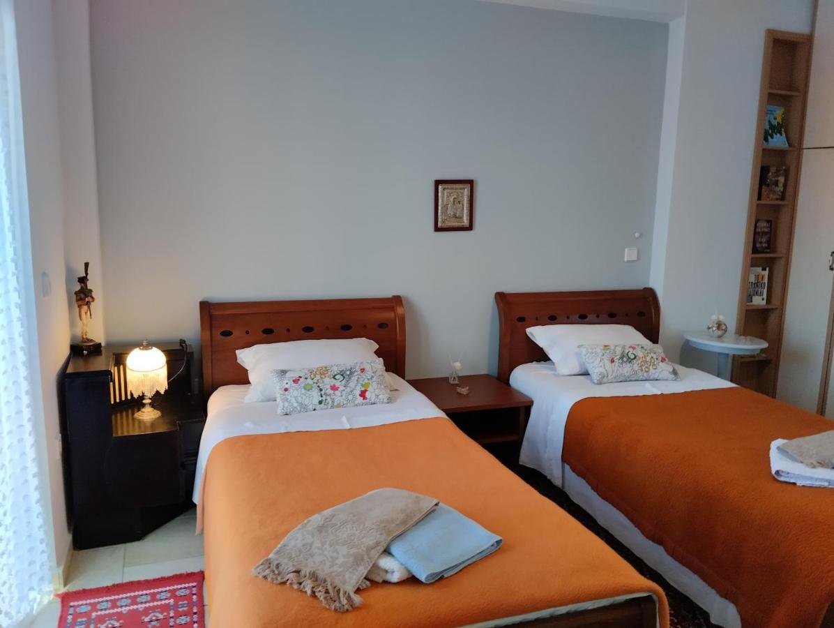 Πέτρινο Στη Θάλασσα Apartment Nafpaktos Exterior photo
