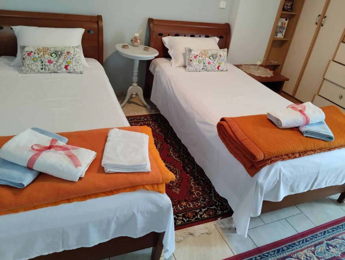Πέτρινο Στη Θάλασσα Apartment Nafpaktos Exterior photo